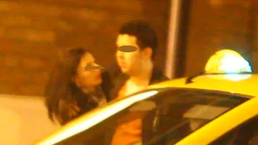 Totul a fost FILMAT! Gestul INCREDIBIL facut de un barbat in centrul Capitalei! Si-a dat jos pantalonii si...