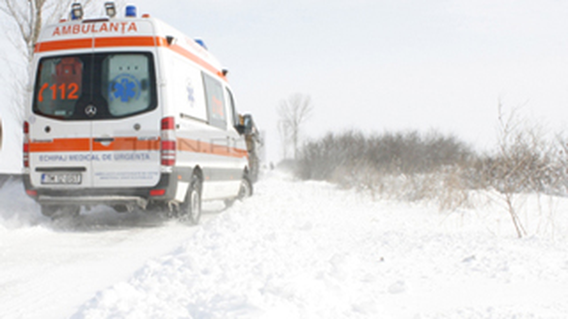 Bebelus mort, din cauza ambulantei care a ramas inzapezita