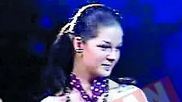 S-a sinucis pentru ca mama ei voia s-o vanda!