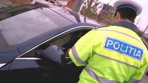 491 de șoferi, prinși că făceau transport ilegal de persoane, după cazul de la Caracal