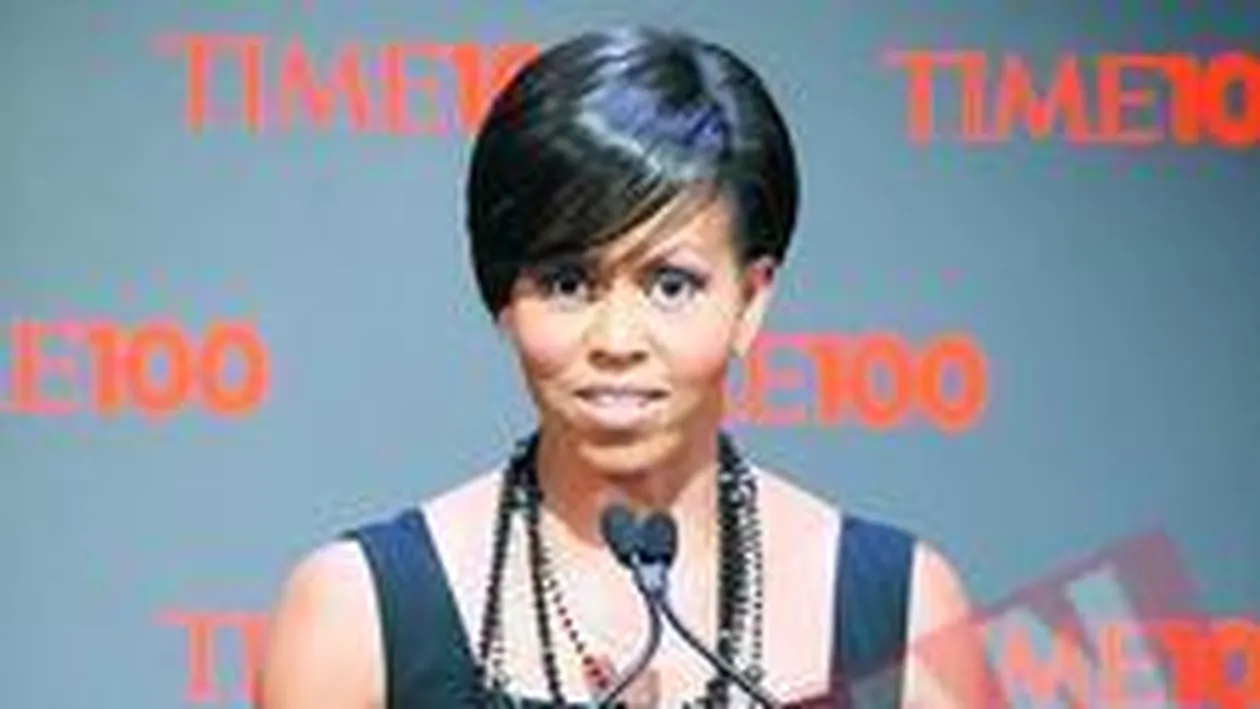 Michelle Obama si-a schimbat lookul