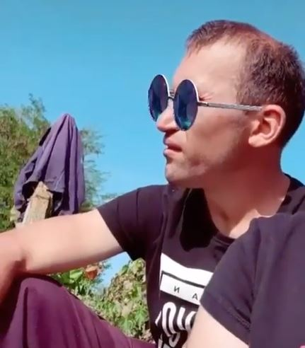 Anunțul făcut azi de Viorel Stegaru, după ce s-a aflat că el și Vulpița au fugit de acasă. Internauții i-au criticat dur pe viitorii părinți | VIDEO
