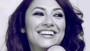 “Esti naturala si sexy!” Cum si-a lasat Andra fanii fara cuvinte cu o poza in care a etalat un decolteu adanc