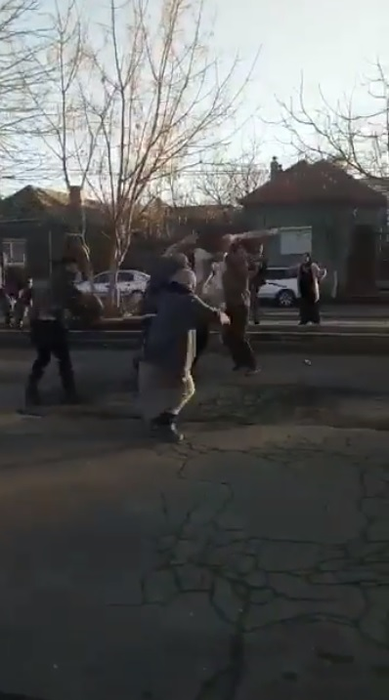 Bătaie generală pe străzile din Calafat