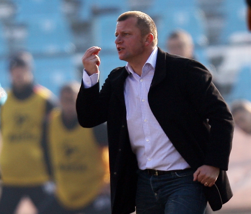 Ca antrenor, Dorinel Munteanu a cucerit un titlu de campion, cu Oţelul Galaţi