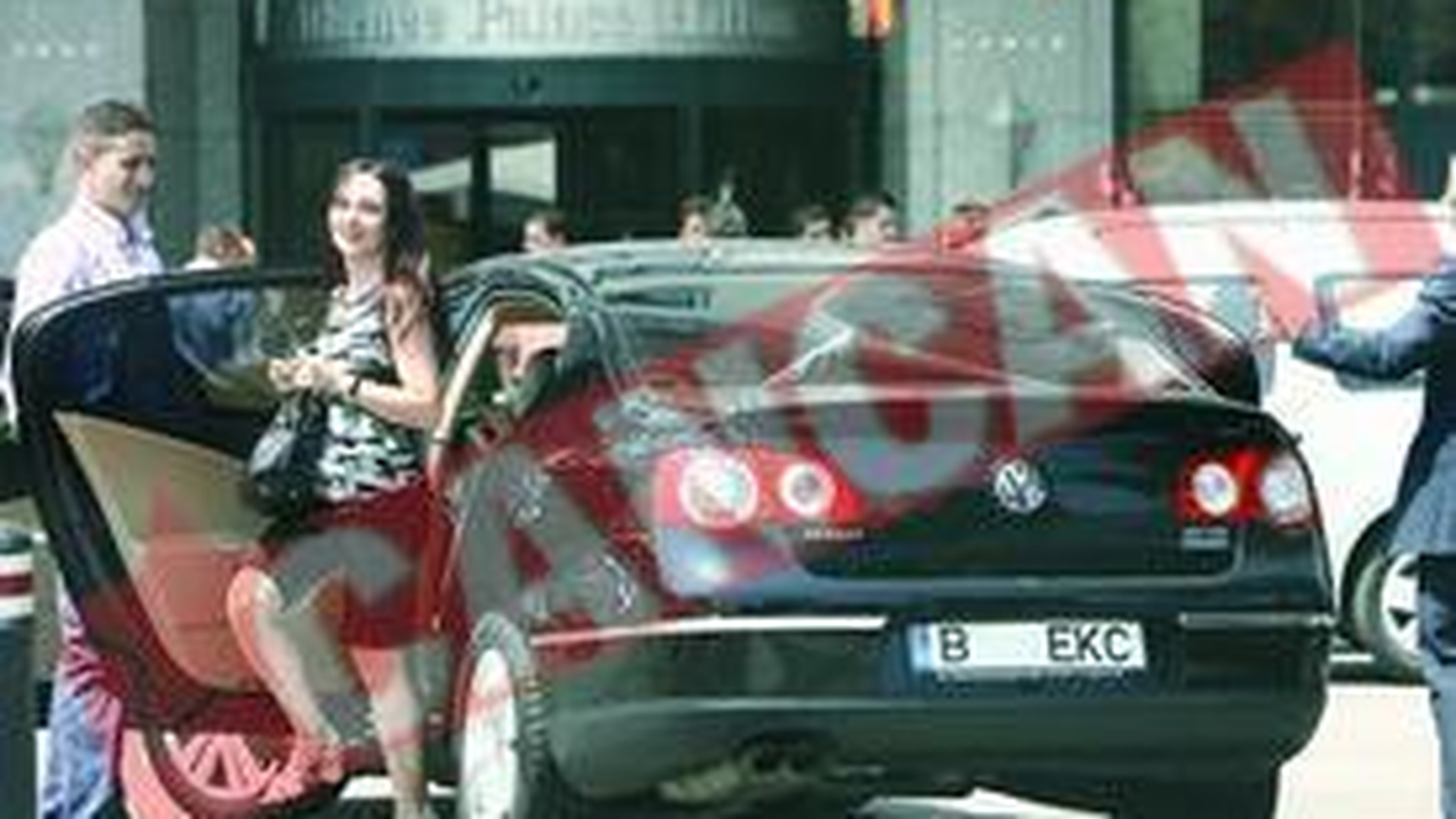De la scandalul "Emilus, catelus de plus", Boc este mereu cu sotia