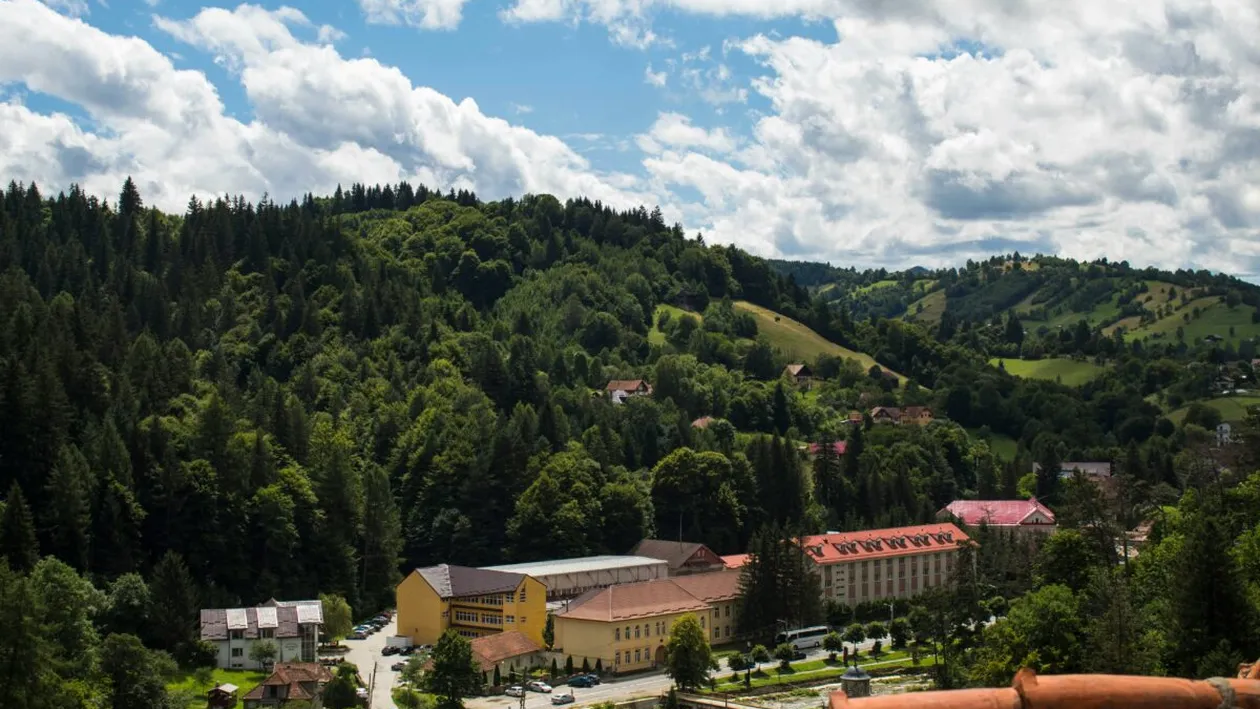 Criză neașteptată în turism înainte de Paște. Pensiunile din Brașov nu reușesc să atragă clienți