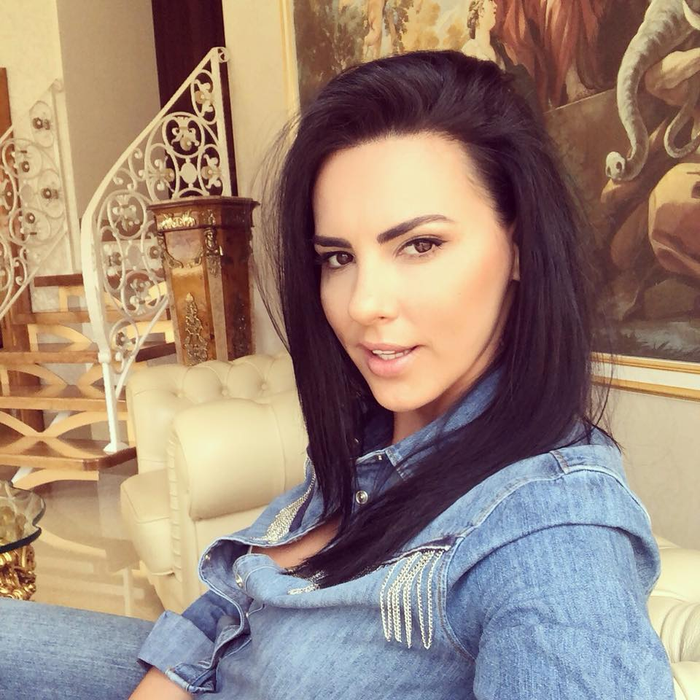 Lavinia Pârva, luată la întrebări de internauți: ”De ce nu pui poză cu burtica?”