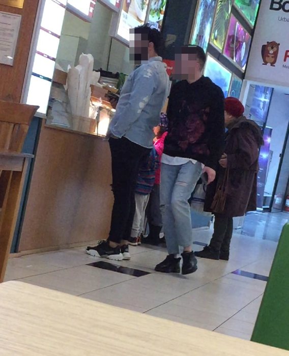 Ex-iubitul lui Răzvan Ciobanu a ieșit la mall cu un bărbat