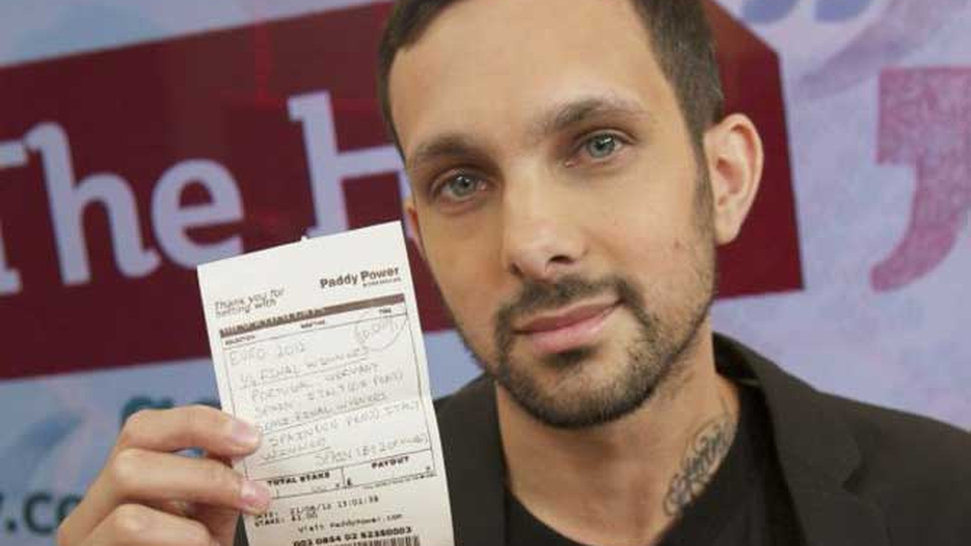Nu crezi pana nu dai click sa vezi! Cel mai tare mentalist din lume a pariat o lira si a castigat 10.000 - Stia de o luna cine si cum va castiga EURO - E uluitor biletul