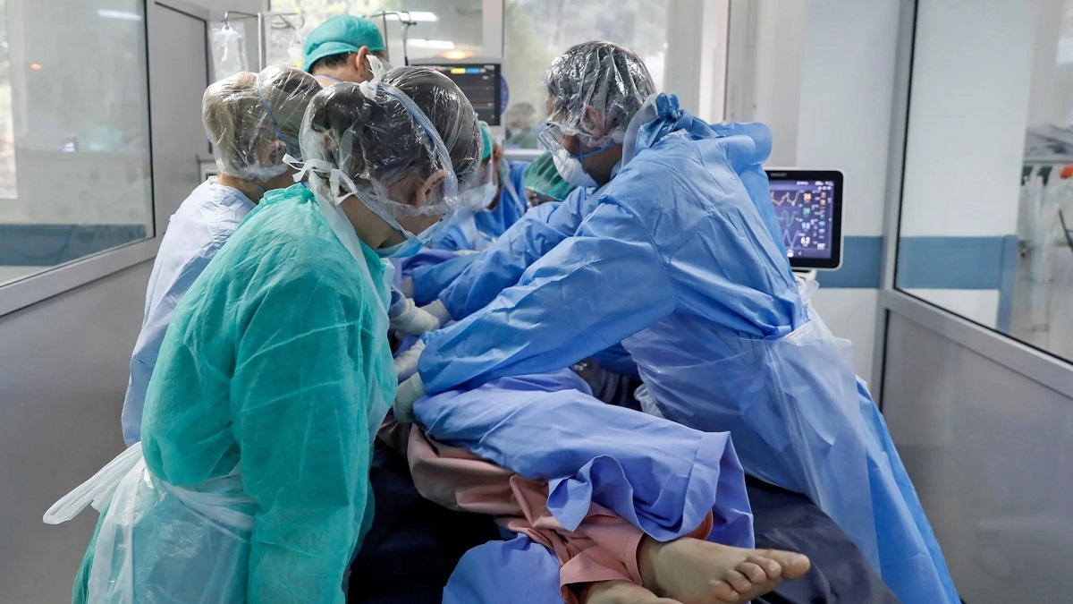 Bilanțul negru al deceselor cauzate de COVID-19. 134 de români infectați au murit, de la ultima informare