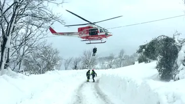 Tragedie în Italia! Un elicopter aflat în misiune de salvare s-a prăbuşit un munţi, iar la bord se aflau şase persoane