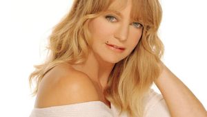 Goldie Hawn a ajuns de nerecunoscut! Vedeta e transfigurată din cauza operaţiilor estetice! Cum arată la 71 de ani