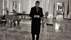 Obama NU VREA sa renunte la telefonul sau! Ce mobile folosesc cei mai puternici oameni ai planetei