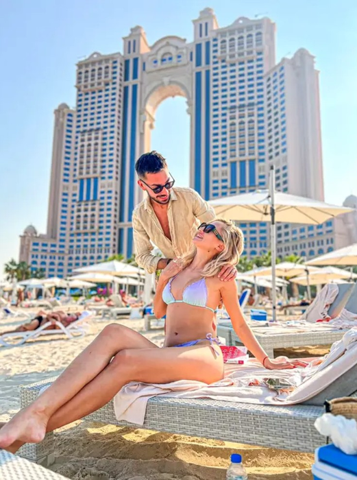 Cum arată apartamentul din Dubai al lui Armin Nicoară și al Claudiei Puican! E aproape de Burj Khalifa și se poate închiria