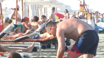 Mosu a fost pus la carat nisip de fetita sa