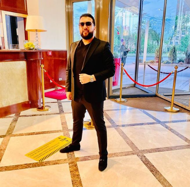 Tzancă Uraganu a făcut o glumă acidă pe Instagram, dar “s-a ars” cu filmarea în care apare în timpul unui partide de amor: “O ai mică rău” | FOTO