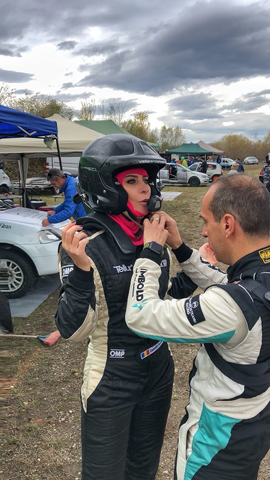 Adina Buzatu a devenit pilot de raliuri! Ce campion mare i-a stat alături