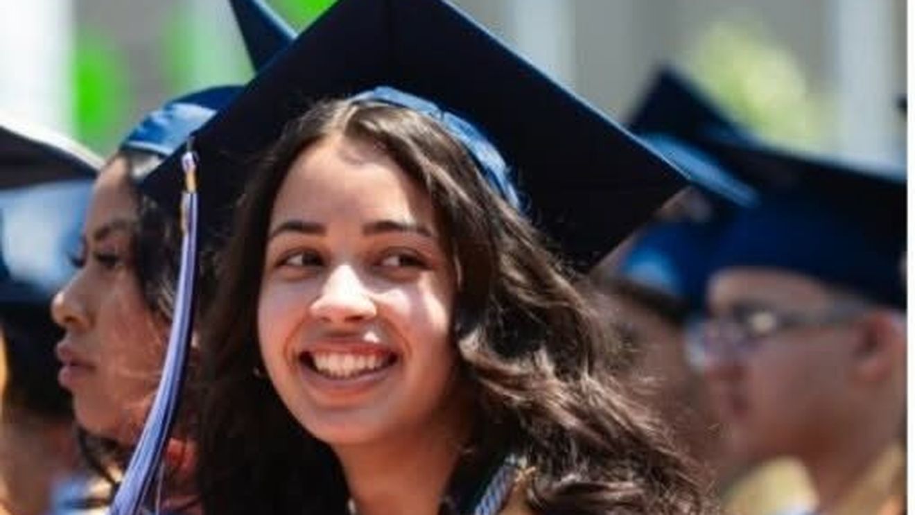 O tânără analfabetă dă în judecată liceul pe care l-a absolvit cu onoruri, deși nu știe să scrie sau să citească. Ce meserie visează să aibă