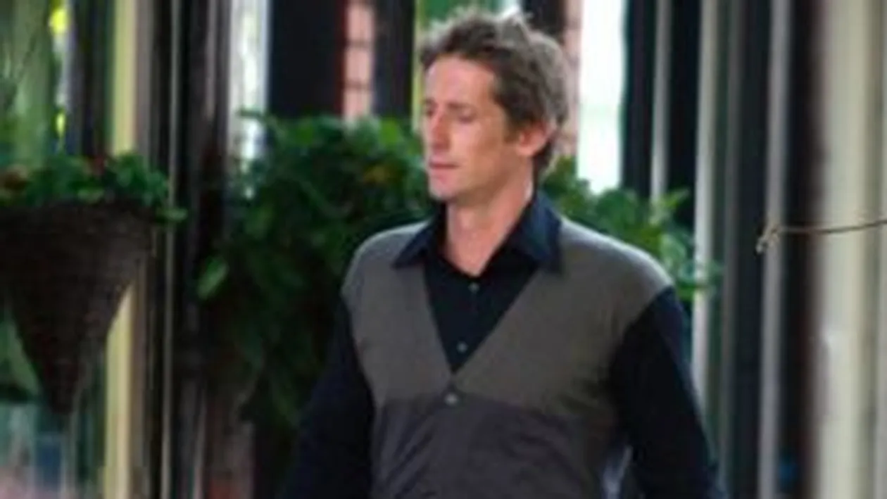 Pentru siguranta sa, Van der Sar a infiintat o patrula de cartier in localitatea in care locuieste