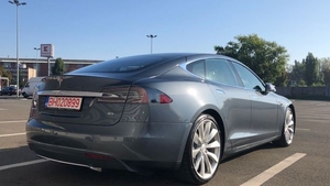 Cât costă o Tesla în România! O poți cumpăra doar second hand
