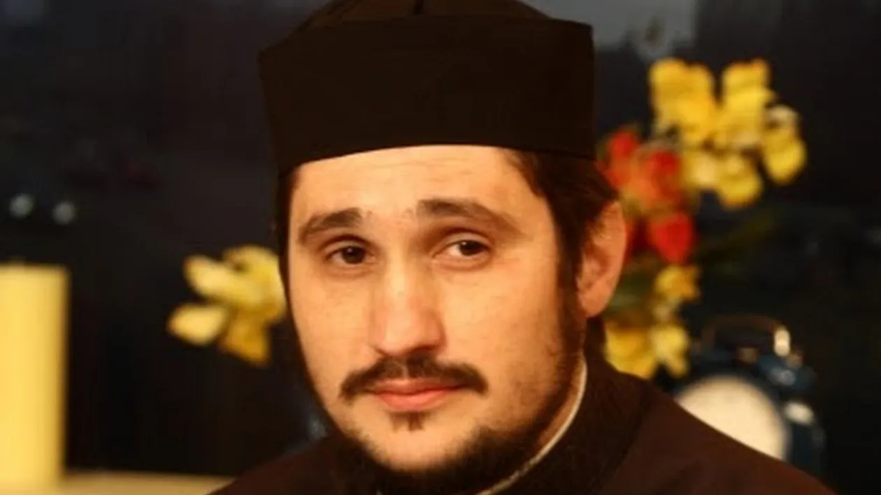 Un preot a stropit o lesbiană cu agheasmă în timpul unei emisiuni! Incredibil ce a urmat