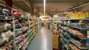 Program supermarketuri de 1 Mai 2024. În ce interval orar va fi deschis la Mega Image, Lidl, Auchan sau Kaufland