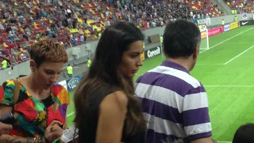 Lili Sandu s-a intors la o dragoste mai veche. Actrita a iesit ca fetele la… meci!