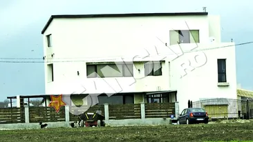 Desi parintii i-au interzis sa se mai vada cu Sylvia, Demeter a vizitat-o pe 1 mai! Se intalnesc pe ascuns, la ea acasa!