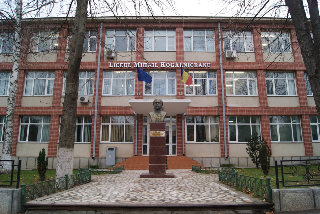 Liceul teoretic "Mihail Kogălniceanu" din Vaslui