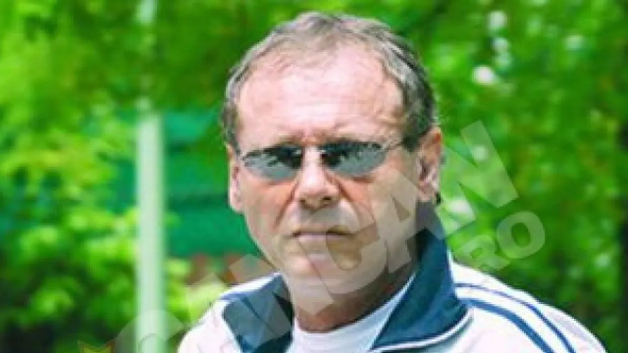 Ei erau “greii” Bucurestiului acum 20 de ani! Uite cum se distrau la lautari Becali, Gheara, Andone, Balaci si Ogica!