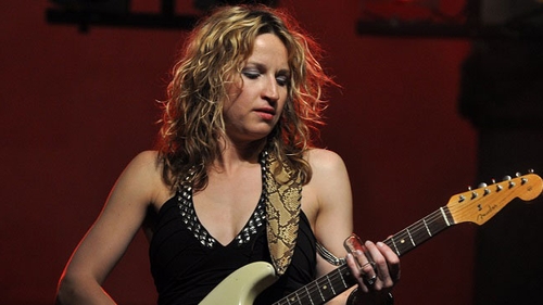Concertul Anei Popovic la Bucuresti a fost reprogramat pentru 23 mai la Teatrul National