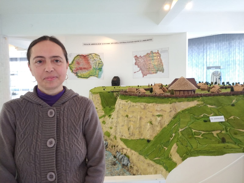 Lăcrămioara Istina, muzeograf la Complexul Muzeal ”Iulian Antonescu”
