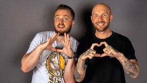 De necrezut! Câţi lei trebuie să dai, dacă vrei să intri la un show de stand-up comedy la Cătălin Bordea şi Nelu Cortea? Preţul biletelor i-a uimit pe mulţi