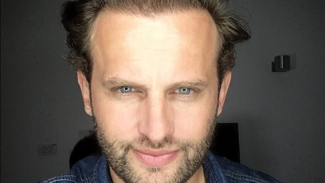 Bucurie mare în familia lui Sorin Brotnei de la Akcent! Artistul îşi sărbătoreşte ziua de naştere în Maramureş