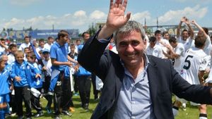 Hagi, săgeţi către Gigi: „În România antrenorul e un nimeni!”