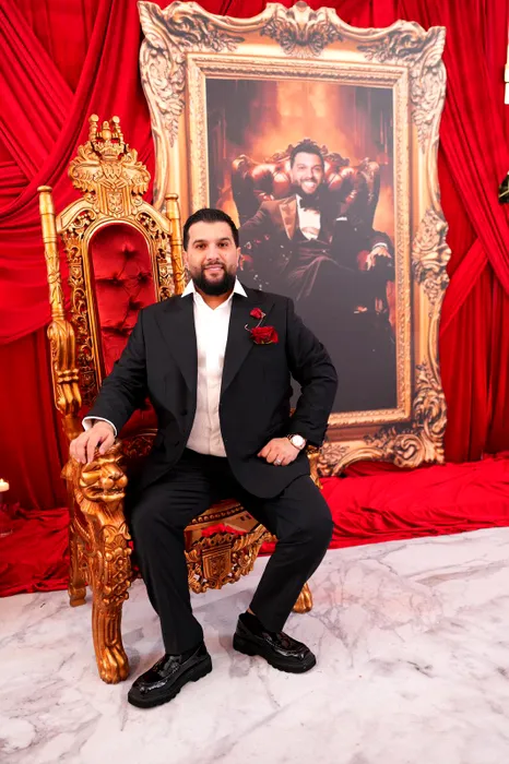 Tzancă Uraganu își face palat și a publicat primele imagini. Statueta neobișnuită pe care o va avea în curte