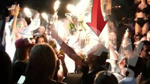 Al Habtoor si-a facut la Bucuresti doar incalzirea! Dupa cinci zile de pomina, a ales o studenta si a luat-o cu el la Saint Tropez