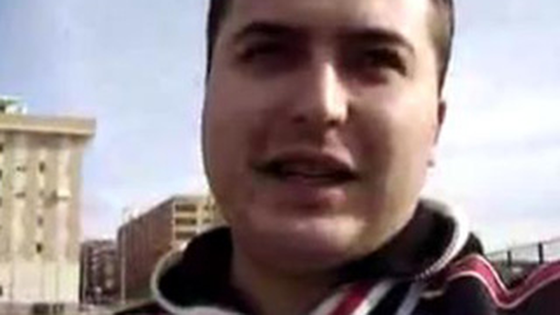 VIDEO Capsunarul cu Audi A6 si 'clima bizonica': "Cat am stat in Targoviste am fost 'tatic': apartament in centru, banuti garla, haine numai de firma, fetitele faceau coada"