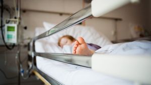Scandalos! Cum arată micul dejun, într-un spital de copii din Iași: „Vă bateți joc”