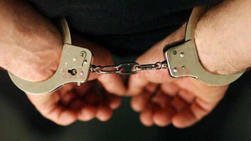 Bărbatul care a mușcat un polițist a fost drastic amendat