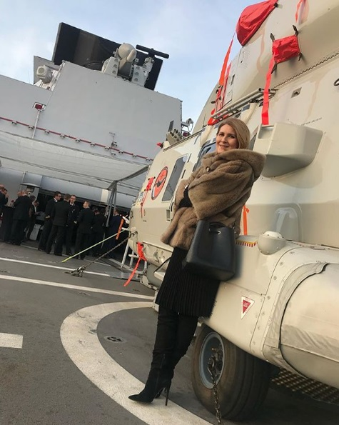 Alessandra Stoicescu, mândră de cât de mare i-a crescut burtica de gravidă. Cum s-a pozat vedeta de la Antena 3