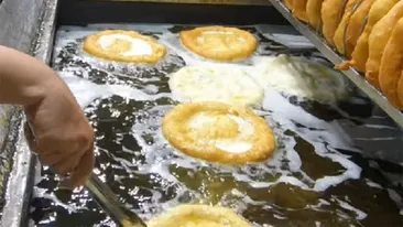 Pur și simplu ireal! Câți lei costă un langoș la Târgul de Crăciun din Cluj-Napoca. Reacția ilară a unui bucureștean