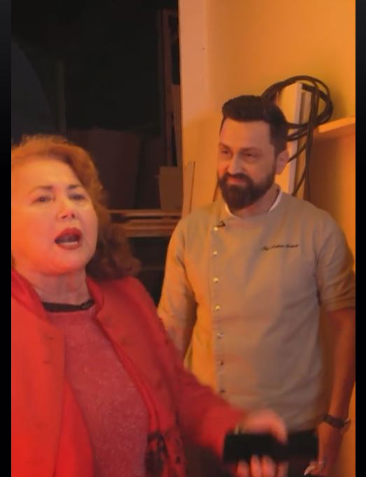 Scandal monstru la Chefi la cuțite. Cei patru jurați au fost amenințați de o concurentă: ”Vă bateți joc”