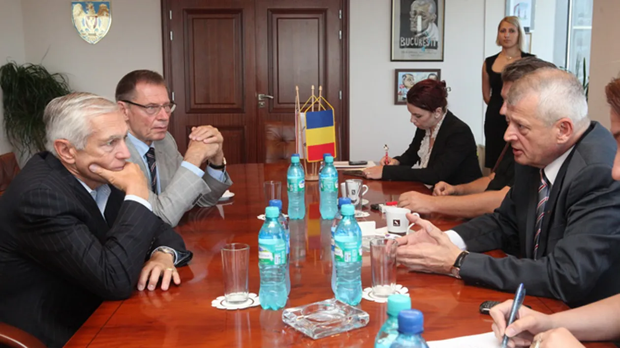 Oprescu s-a intalnit cu generalul Wesley K. Clark, fostul sef al Statului Major General al Armatei Statelor Unite