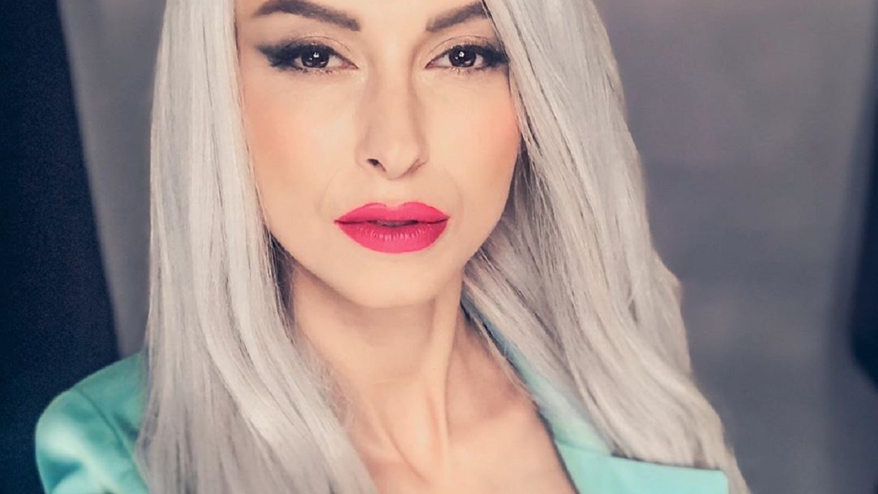 Andreea Bălan, mesaj dur pe reţelele de socializare: „Măştile şi armura să le lăsăm de-o parte”
