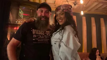Rihanna s-a încurcat în... bărbați. Ce greșeală a făcut frumoasa artistă la un restaurant din Turcia