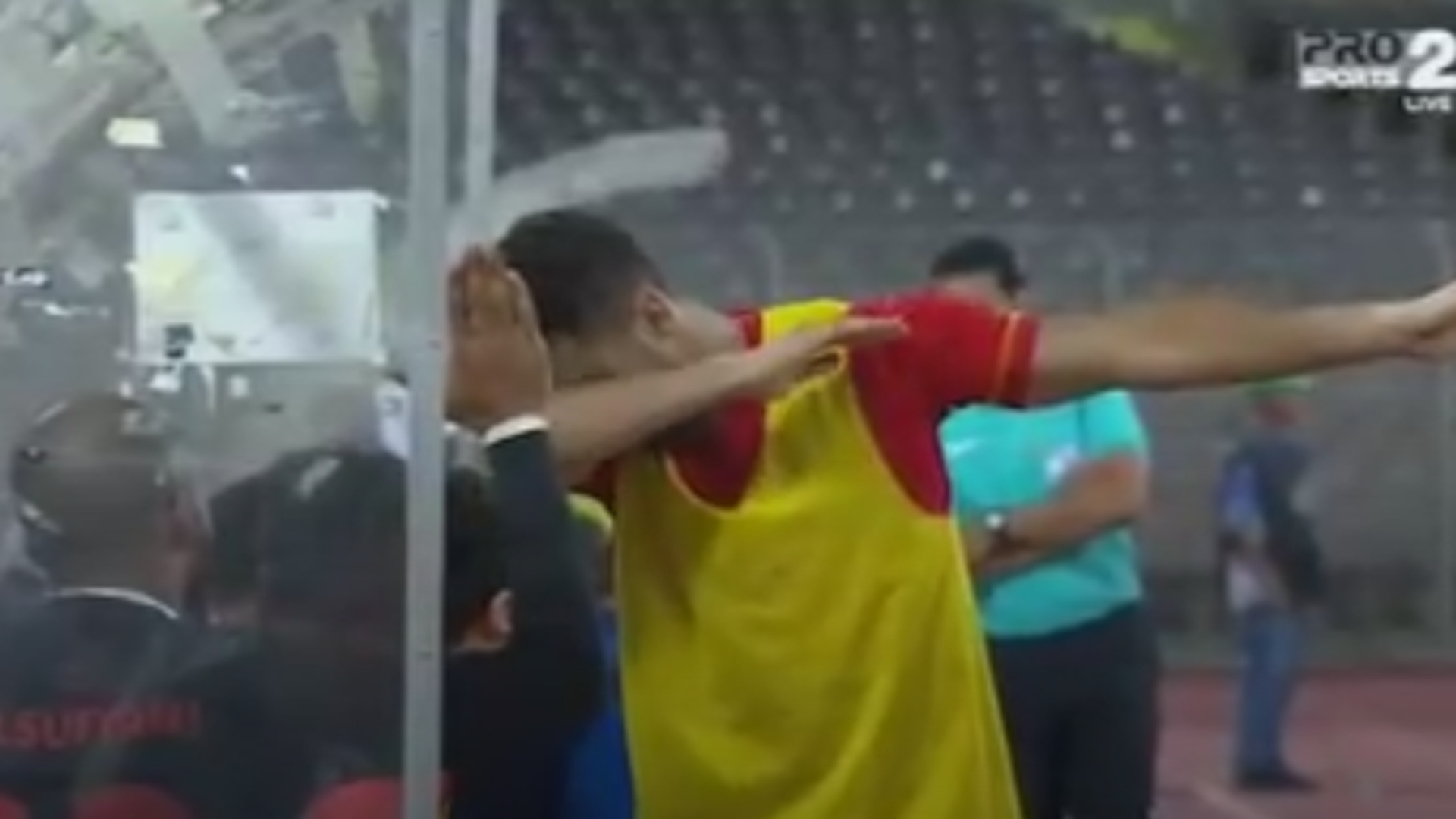 Riscă ani grei de închisoare după ce s-a bucurat la un gol! Cine a fotbalistul care a comis-o