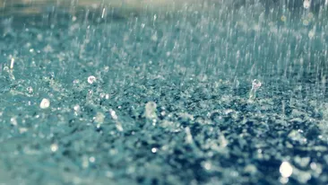 METEO 23 OCTOMBRIE! Început de săptămână cu cod galben şi portocaliu de ploi şi vânt