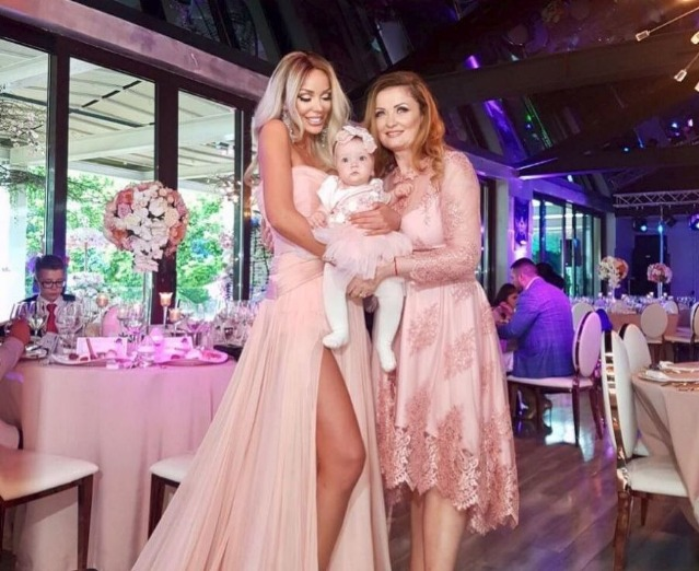 Bianca Drăgușanu, petrecere de ziua mamei sale. Cât de mult s-a schimbat Madi Drăgușanu! Oare a apelat la ajutorul esteticienilor?